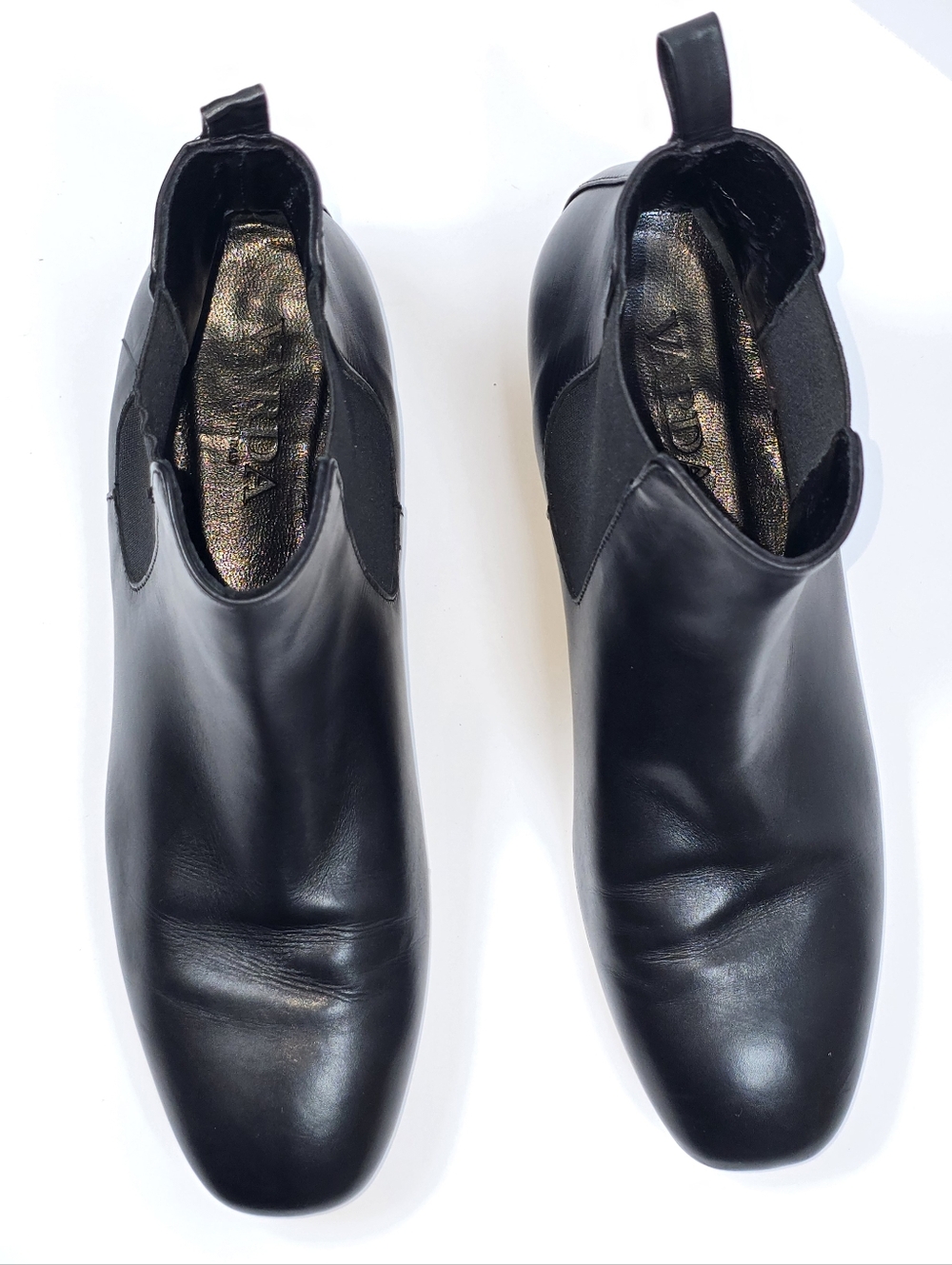Varda Chelsea Leather Ankle Boots Flat Heel Pull On Style Women Sz.39 - Picture 4 of 12